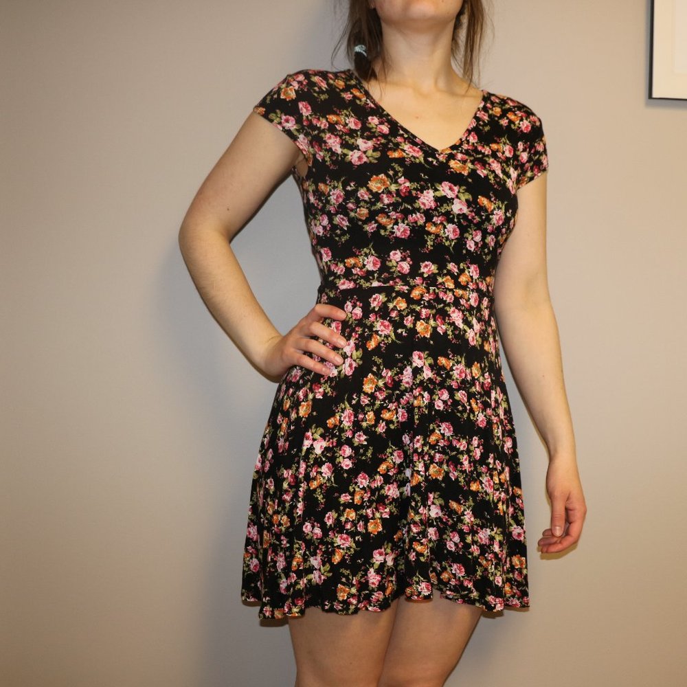 Annianna floral sundres